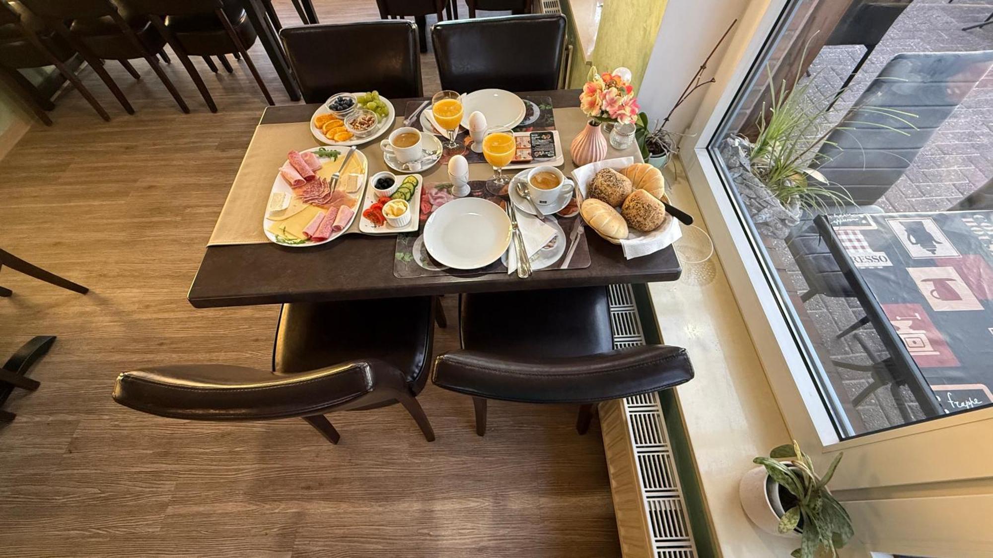 Pension Restaurant Pizzeria Lion Krummhoern Ngoại thất bức ảnh